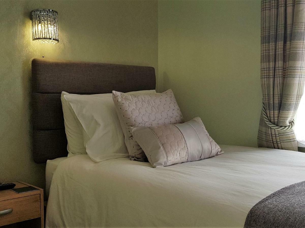 Courtneys Of Gynn Square Bed & Breakfast Blackpool Bagian luar foto